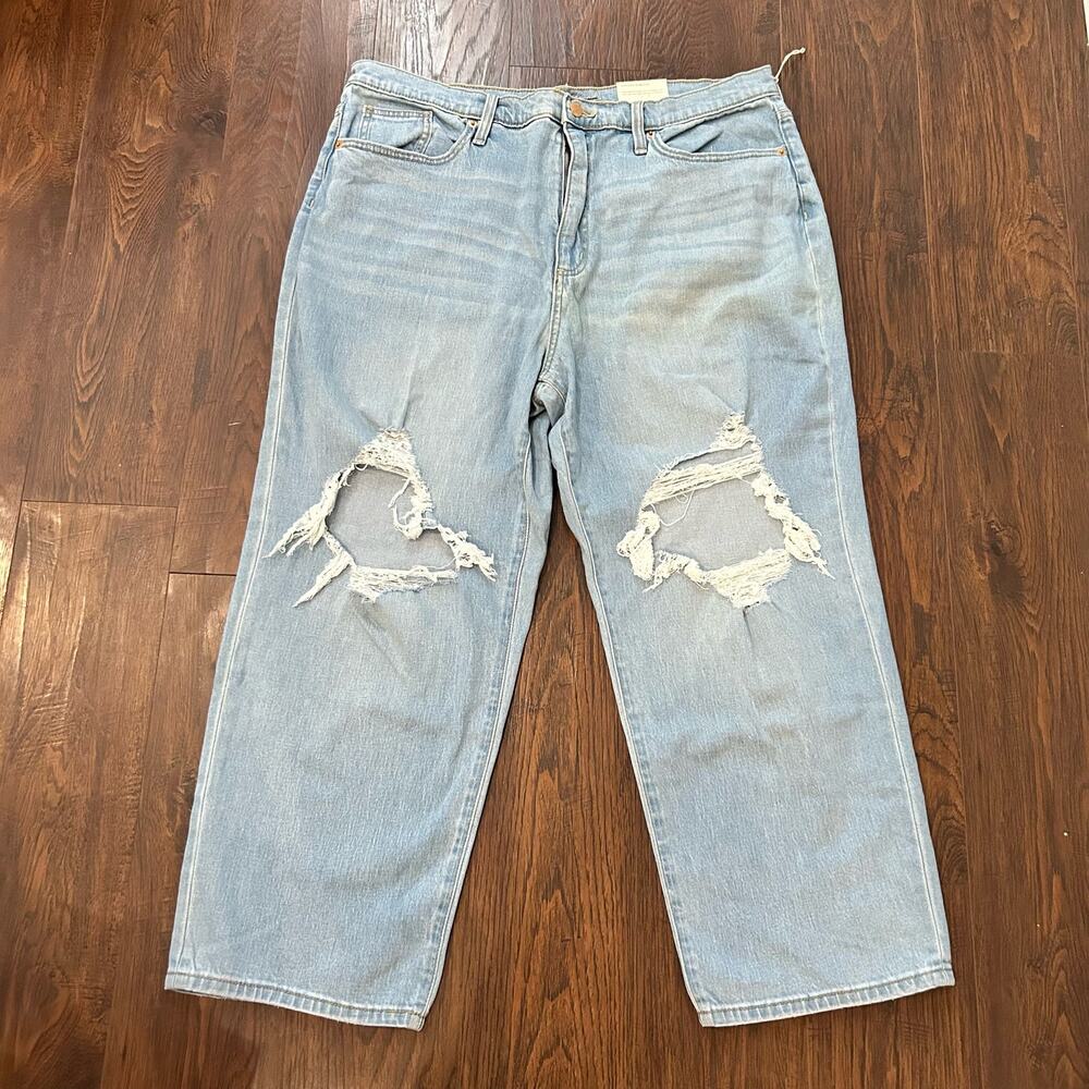 Universal Thread Womens Light Wash Jeans 18 Vintage Straight Blue Denim Straight